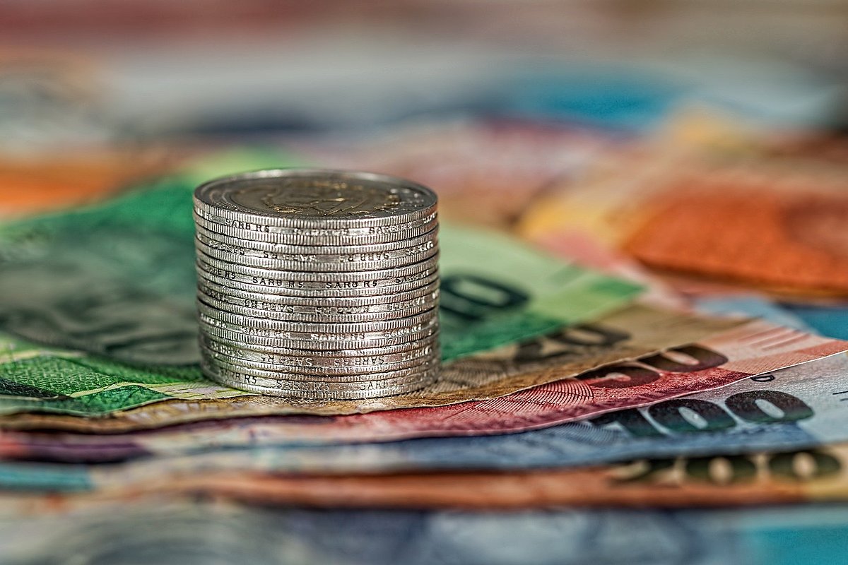 Geldscheine und Münzgeld Geldscheine und Münzgeld