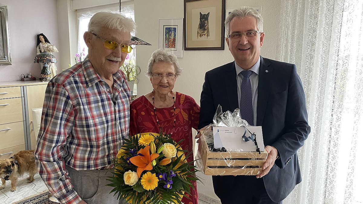 Stadt Stein An Fasching lieben gelernt Brigitte und Abraham
