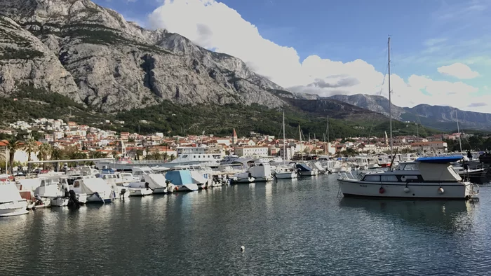 Hafen von Makarska Hafen von Makarska