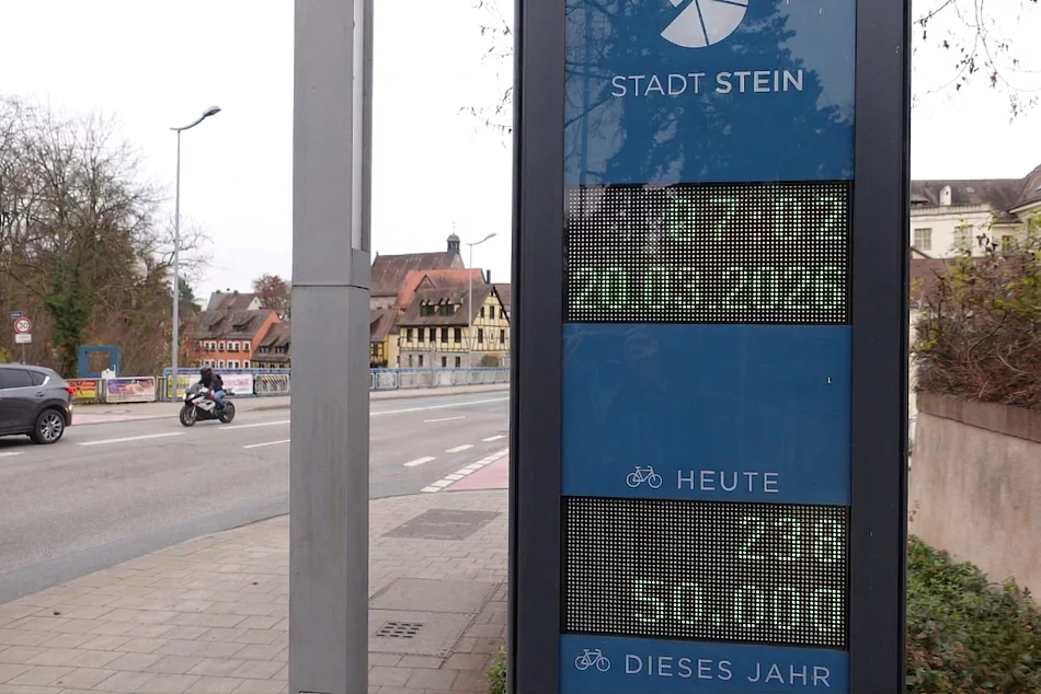 An der Zählstation an der Rednitz wurde am Freitag, 20. März 2026, der oder die 50.000 Radfahrer/in gezählt.